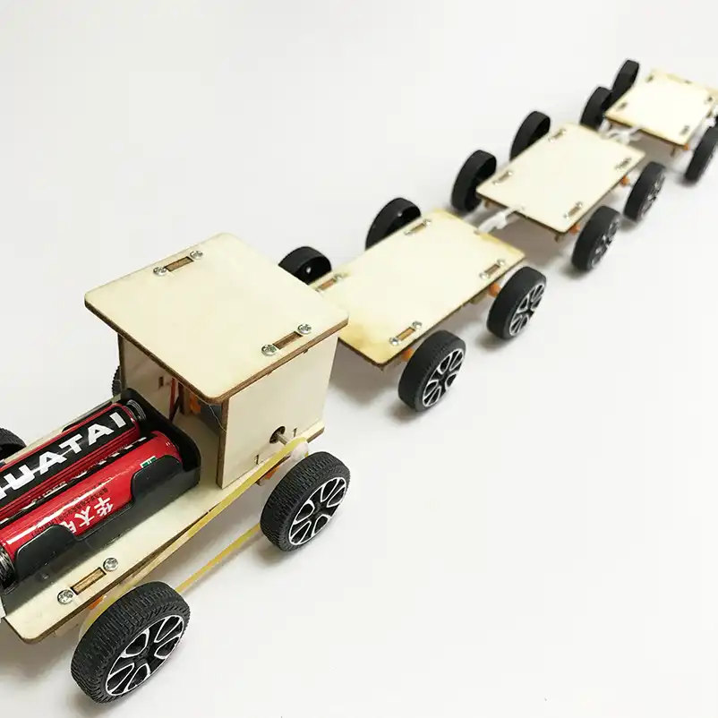 trenes de madera artesanales