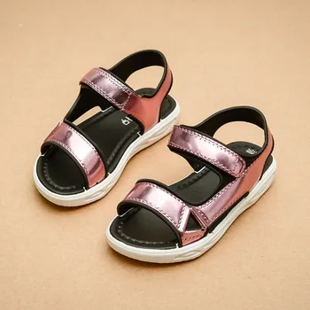 

Girls Sandals Summer 2019 New Children's Beach Shoes Soft Bottom Student Shoes Girls Kids Sandals Hook & Loop Flat Heels Bling