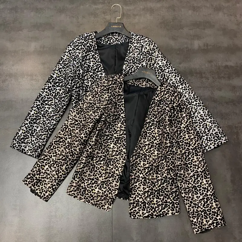 

Leopard Blazer for Women 2020 Spring New Style Sequin Metal Double Breasted Long Sleeve Cropped Jacket Suit Coat Ladies Blazer