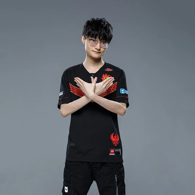 

2019 LOL S9 Winner FPX t shirt Men Tian t-shirt LPL Chinese Team FunPlus Phoenix Team Jersey Tian t shirt Doinb Gimgoon Lwx