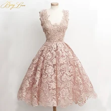 BeryLove Blush Knee Length Homecoming Dresses Short Blush Pink A line Lace vestido curto Open Neckline Short Cocktail Gown