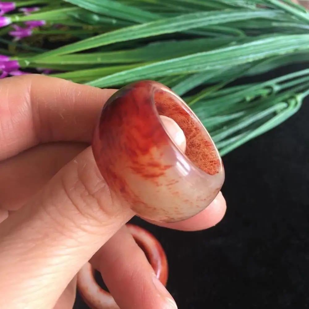 Кольцо из натурального нефрита с красным кровяным камнем мужское кольцо