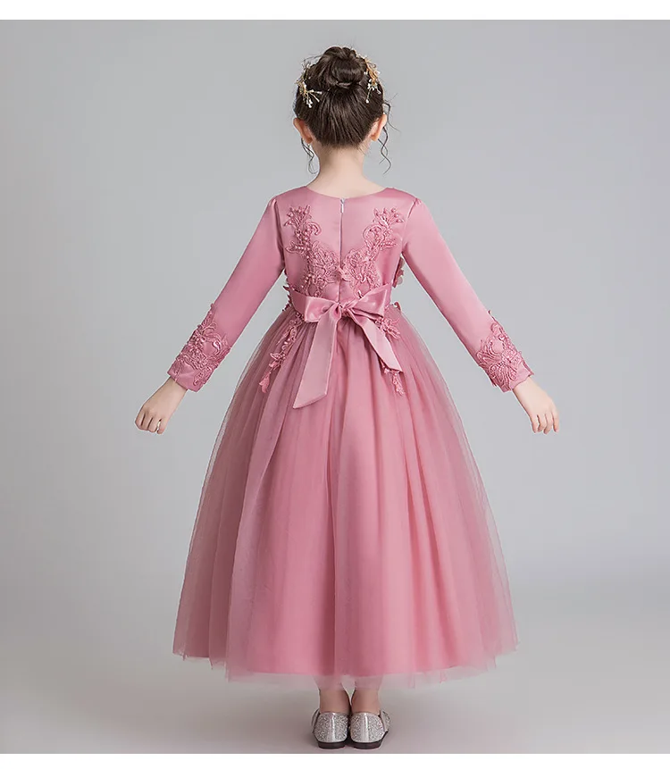 12137826697_1152233505