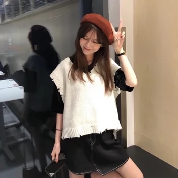 

Broken Hole Sweater Vest Female V-neck Knitted Jumper Frayed Lace Short Section 2020 Spring Autumn Korean Version Pullover