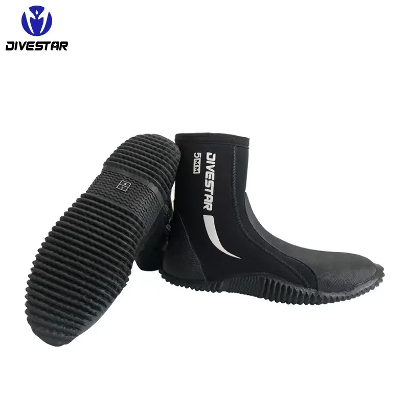 TaoBo DIVESTAR 5MM Unisex Diving Shoes Beach Outdoor River Upstream Shoes Non-slip Vulcanized Neoprene Scuba Fins Spearfish