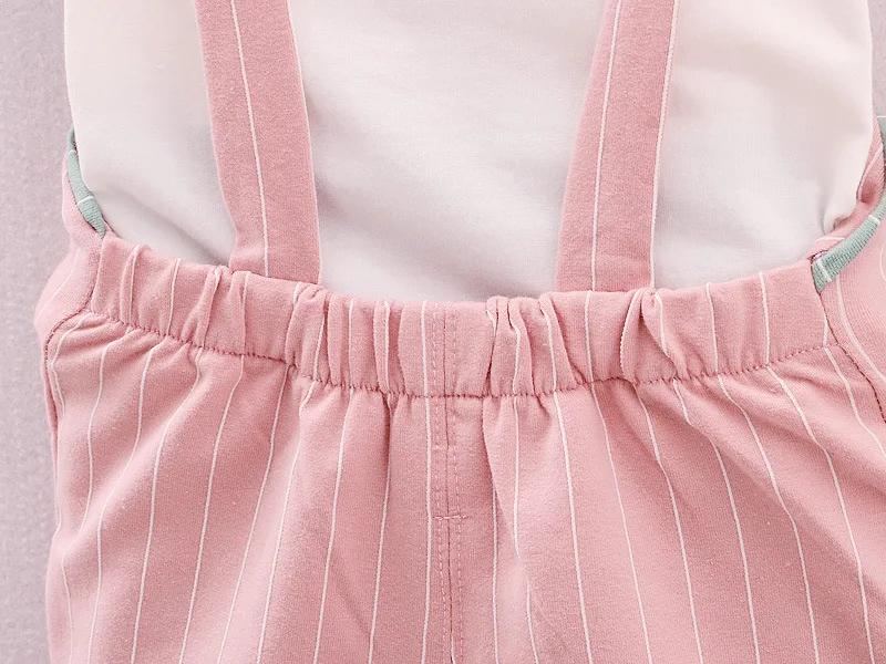 3369026704_1437640767