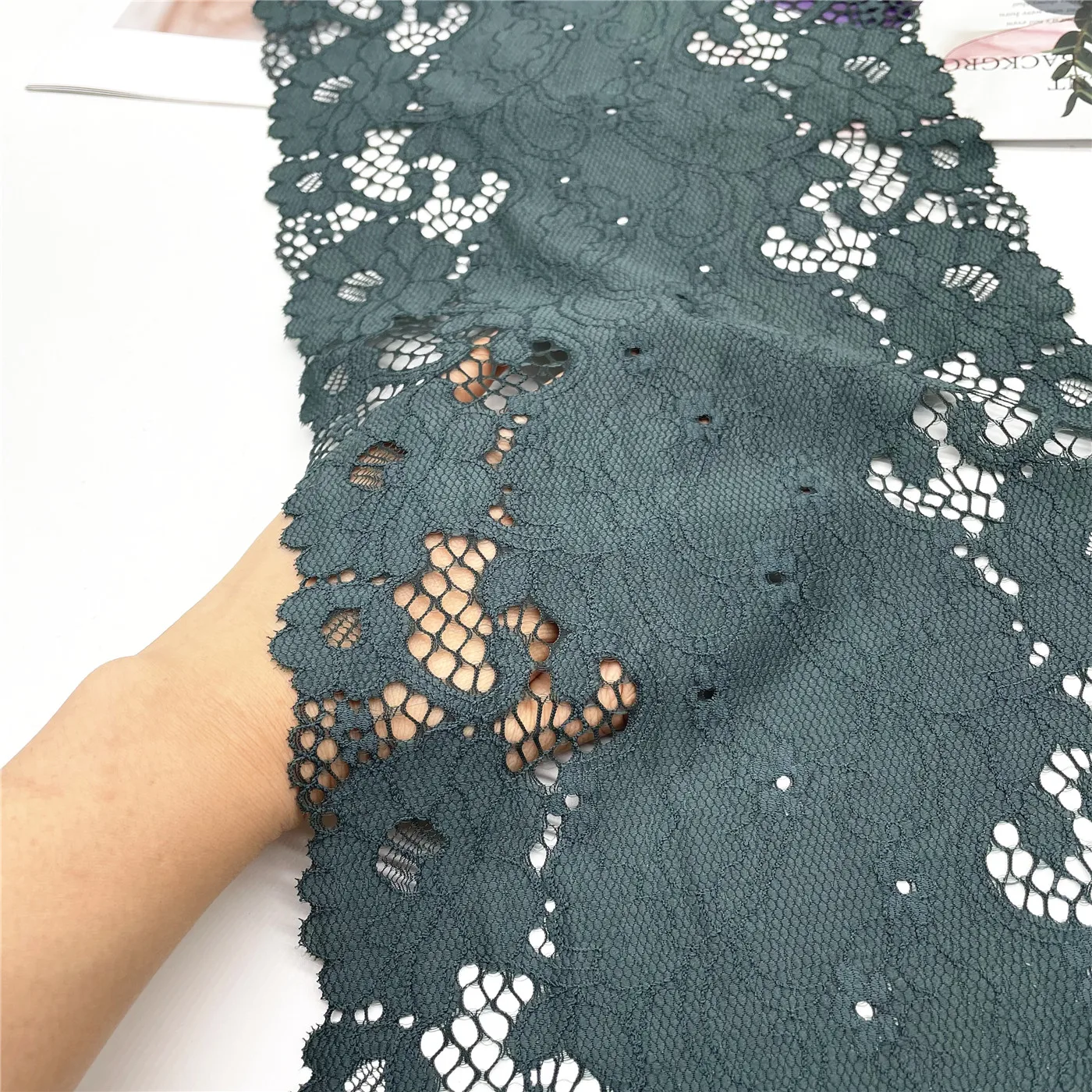 3y/lot Width 9 inch 23cm Dark Green Stretch Lace Trim 3