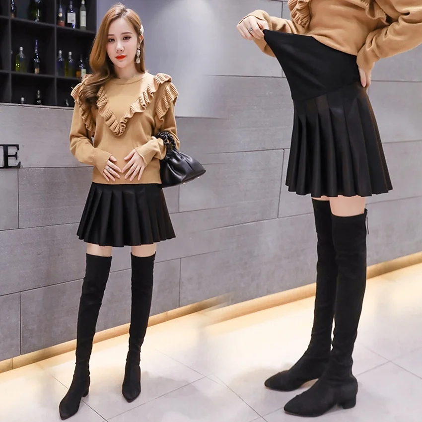 Pregnant women Half body skirt new autumn and winter tide mother wearing a loose stomach lift skirt pleated short