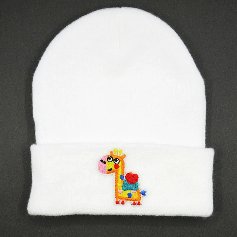 cotton Cartoon giraffe embroidery Thicken knitted hat winter warm hat Skullies cap beanie hat for men and women 361 - Цвет: Белый