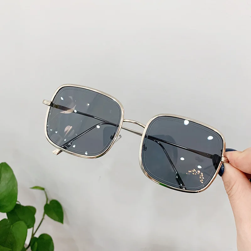 VWKTUUN Квадратные Солнцезащитные очки для женщин Для мужчин океан объектива негабаритные солнцезащитные очки с металлической оправой UV400 оттенки очки с крупной оправой женские солнцезащитные очки - Цвет линз: color 3