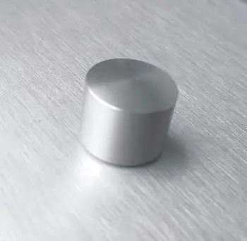 

Size: diameter 15.5mm height 13mm internal mounting hole diameter 4.2mm Button button (available in black and white)