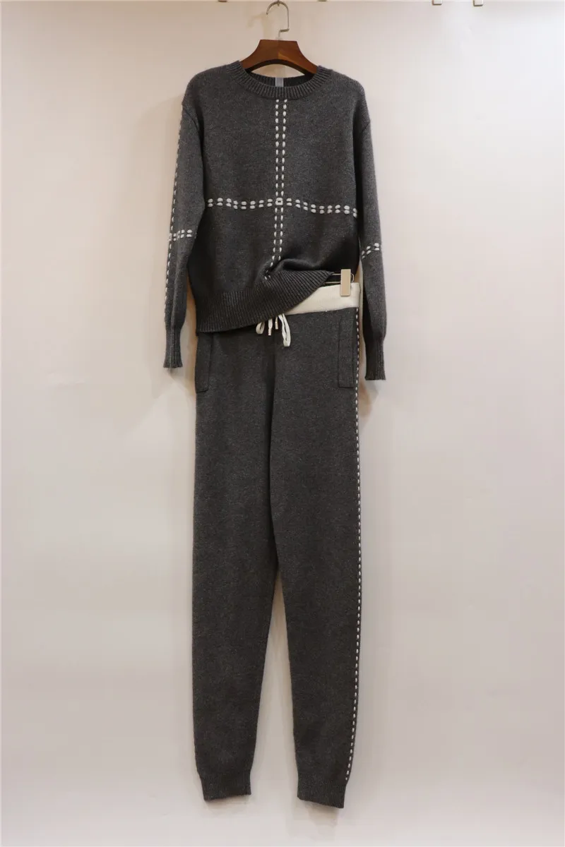 

2019 Rushed O-neck Winter New Cashmere Knitted Suits Female Fashion Hit Color Warm Sweaters And Casual Pants Two-piece Women