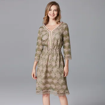 

Spring 2020 Women New Elegant V Neck Lace A-line Dress Contrast Color Three Quarter Sleeve Elastic Waist Midi Dress Plus Size