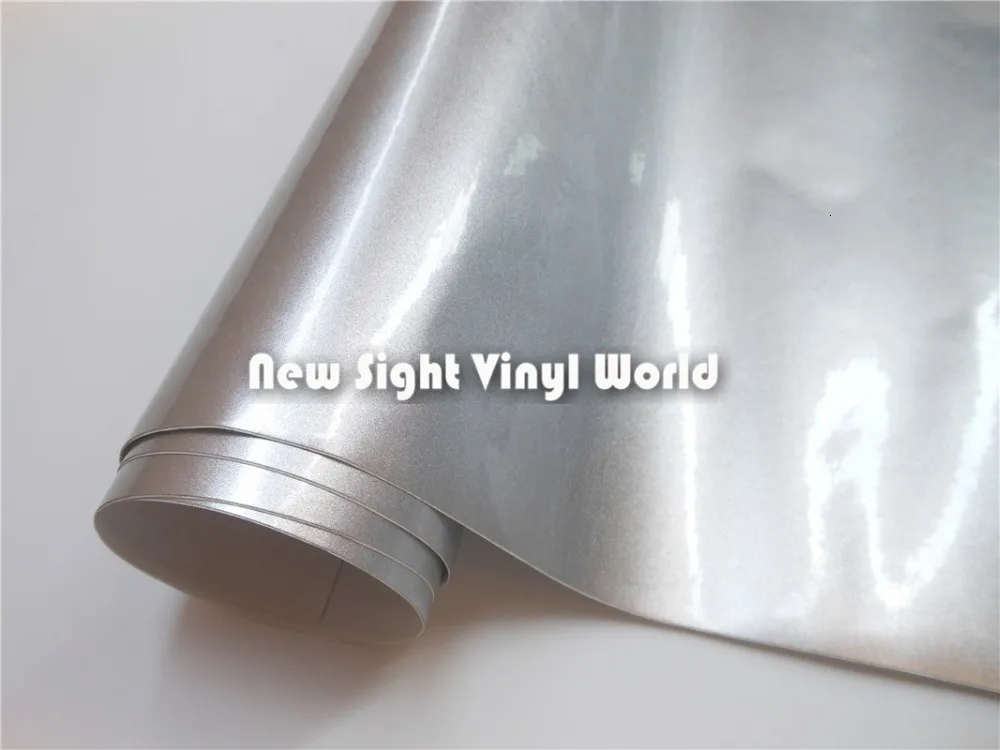 Metallic-Silver-Glossy-Vinyl-Wrap-04