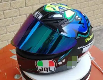 New motorcycle helmet men and women motorcycle helmet winter warm helmet with tail