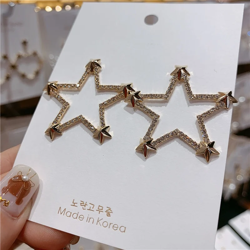 MENGQIAO Новые корейские Металлические золотые стразы в форме звезды серьги-гвоздики для женщин студентов элегантные вечерние ювелирные изделия