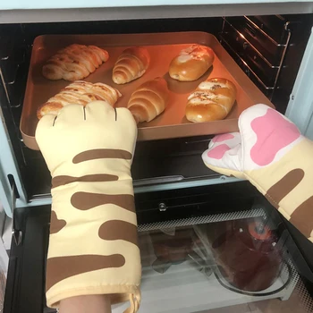 

One Pair 3d Cartoon Cat Paws Oven Mitts Insulation Long Microwave Heat Resistant Gloves Animal Baking Oven Kitchen Glove