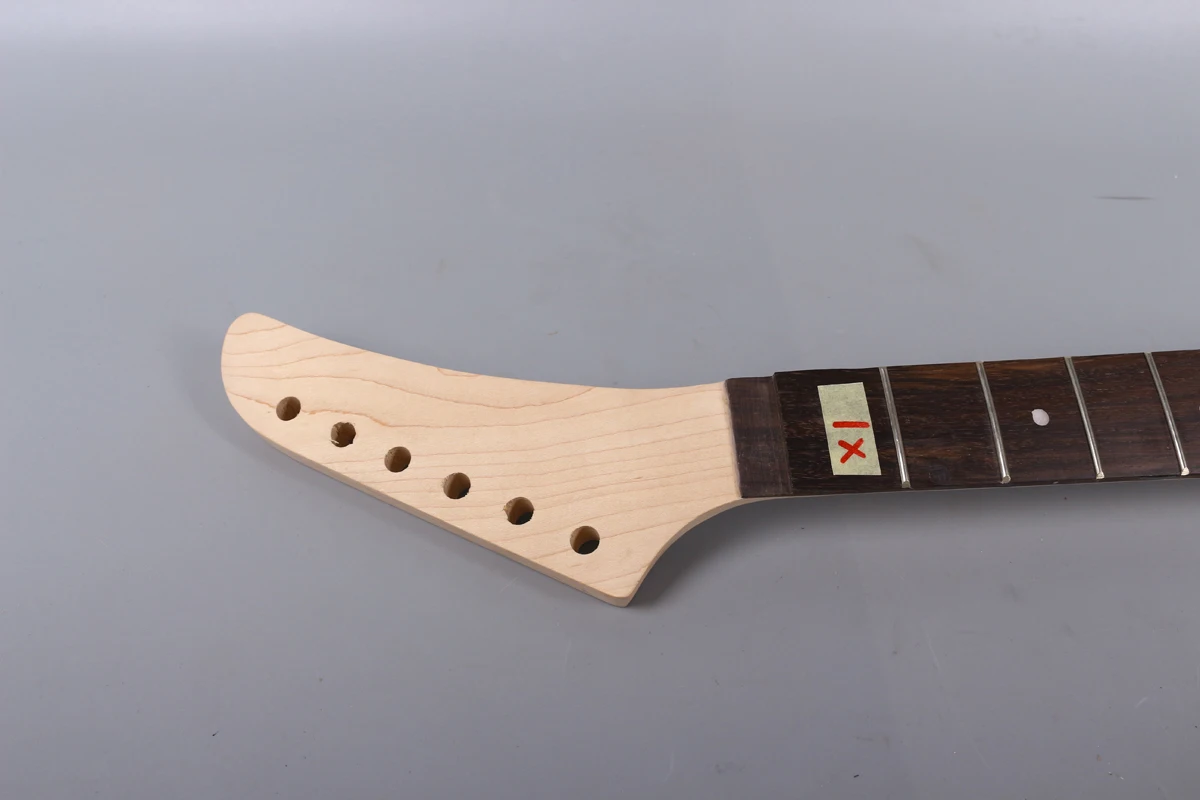 XJ4バナナメイプルネックギター22 fret maple木製ロックナット未