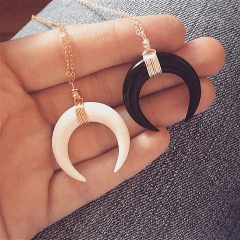 

Simple Design White Ivory Bone Horn Pendant Necklace For Women Black Crescent Moon Chokers Necklaces Fashion Jewelry