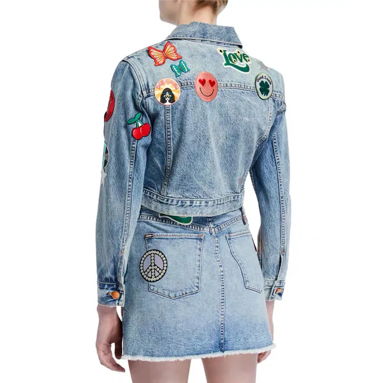 Высококачественная джинсовая Женский комплект 2 шт. года, уличная джинсовая куртка с отложным воротником и граффити+ мини-джинсовая юбка; комплект