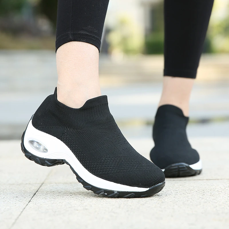 Женские кроссовки на воздушной подушке; обувь на платформе, увеличивающая рост; спортивная обувь с дышащей сеткой для улицы; спортивная обувь; Цвет Черный; zapatos mujer