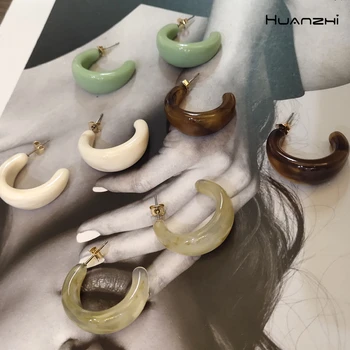 HUANZHI 2020 New Korea Colorful Acrylic Geometric C-shaped Hoop Earrings Retro For Women Girls Party Travel Jewelry Gifts