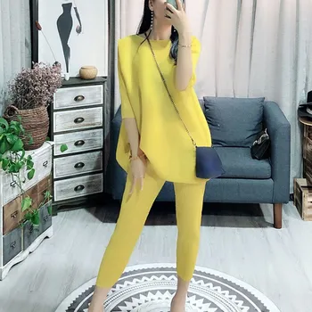 

Solid Color Round Neck Pleated 2 Piece Set Women Long T-Shirt Pants Set Fall 2019 Casual Matching Sets