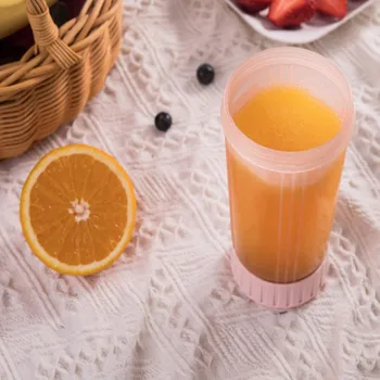 

Manual Juicer Citrus Orange Lime Juice Squeezer Squeeze Portable Cup for Home Kitchen LXY9