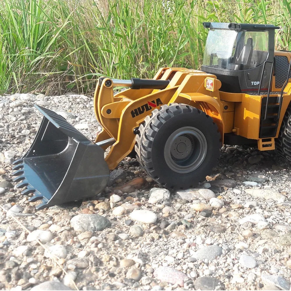 HUINA 583 2 4G 1:14 RC электрический грузовик модель с дистанционным управлением