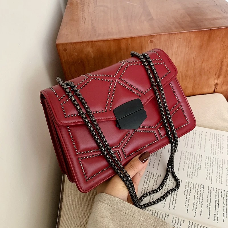 

Rivet Chain Small Crossbody Bags For Women 2020 Fashion Wild Shoulder Messenger Bags Lady Luxury Handbags Mini Square bags