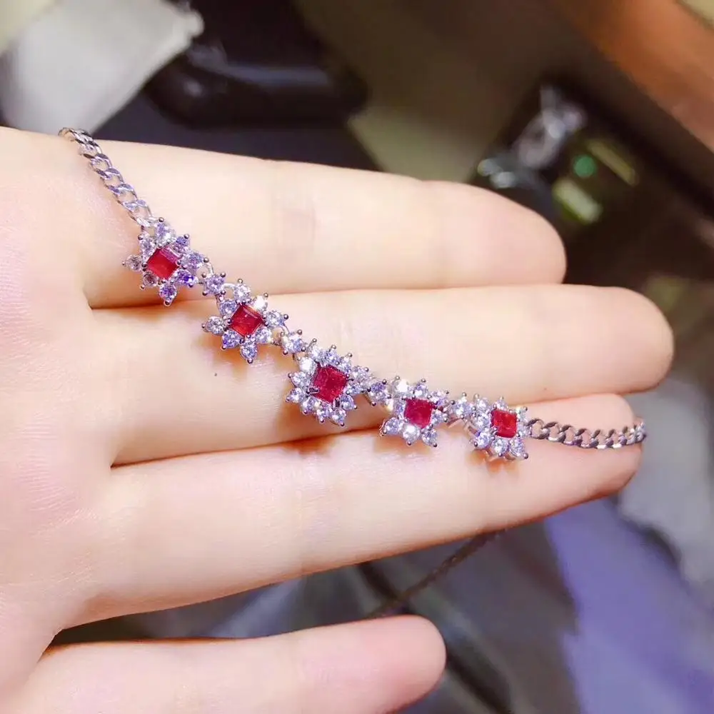 

S925 pure silver ruby necklace acura ruby pigeon red crystal ultra clean the main stone size 3 * 3 mm ruby bracelet
