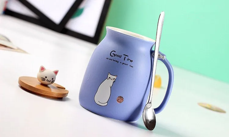 Cute Cat Mug Set of 4 Cute Crown Cat Mug Set with Cell Phone Holder Lid for  Cat Lovers Cute Ceramic …See more Cute Cat Mug Set of 4 Cute Crown Cat Mug