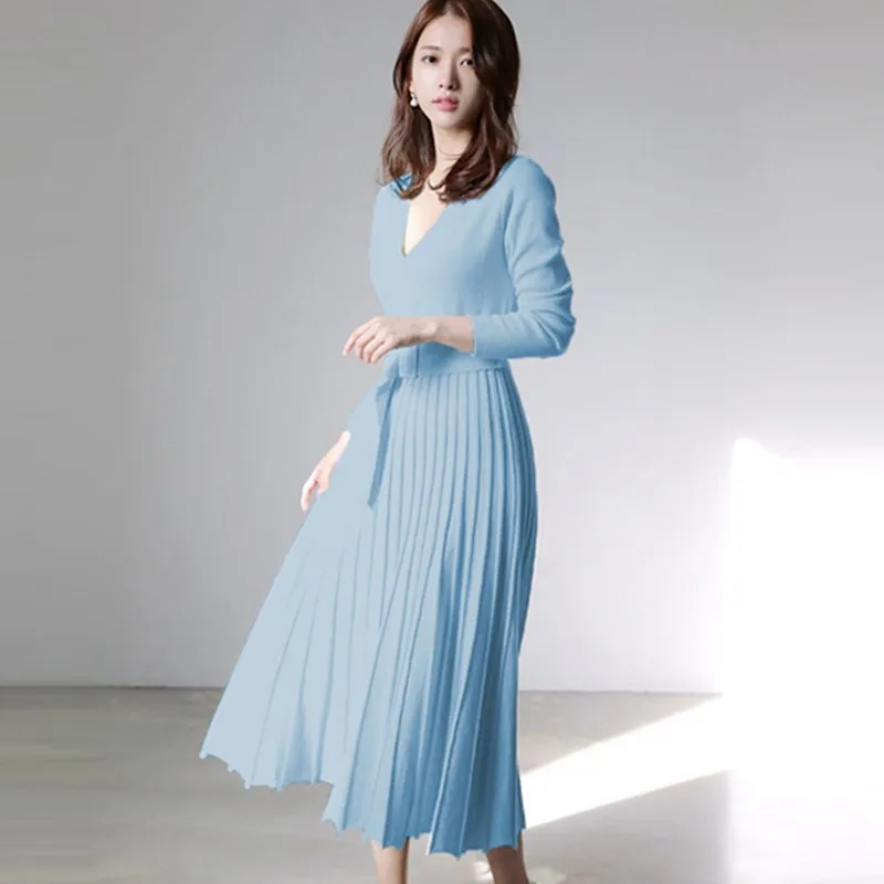 

2019 New Fall Winter Women Knitted Pleated Dress V Neck Long Sleeve Thick Midi Dress Empire Work With Belt Sweater Dress