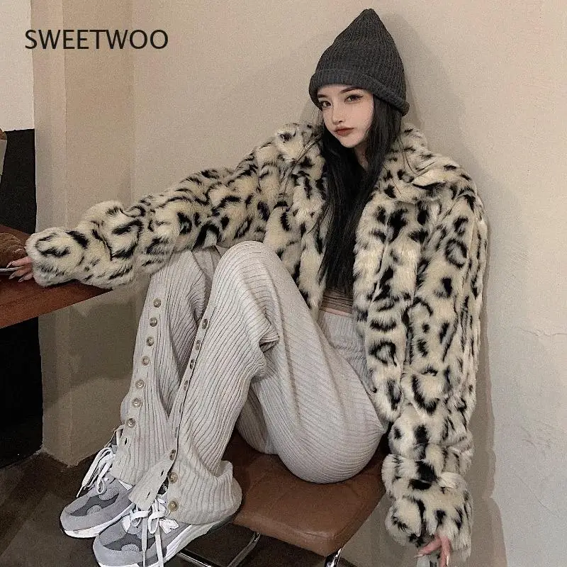 

Меховая и искусственный мех, модная винтажная осенне-зимняя одежда, уличная куртка с отложным воротником и леопардовым принтом, короткий стеганый Топ с длинным рукавом