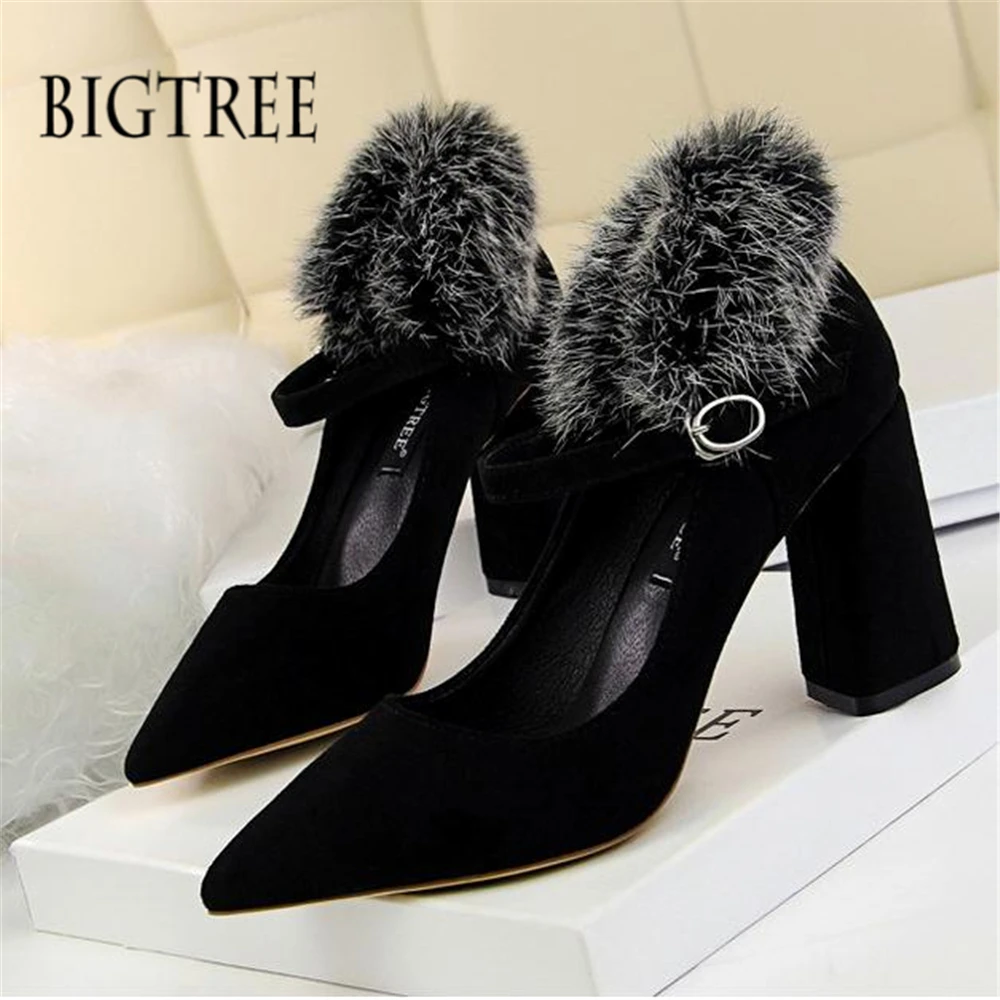 

2019 European fashion elegant banquet shoe heels pumps rough suede shallow mouth pointed shoes with a rabbit Women's shoe heels