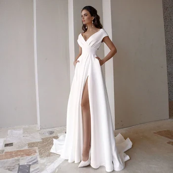

Modest V-Neck Wedding Dress 2020 Fashion Short Sleeve Sweep Train Slit A Line Bridal Gown with Pockets