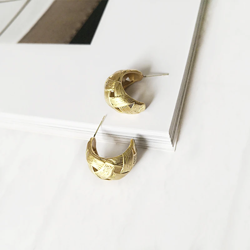 Peri'sBox трендовые ткацкие текстурные серьги для женщин геометрические полукруглые серьги-кольца стильные серьги в виде корзин оптом