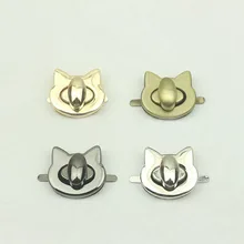 

2Pcs 29x26mm Cartoon Cat Metal Twist Turn Locks Women Bag Lock Bags Decorative Buckles Clasps Closure DIY Hardware Accessories