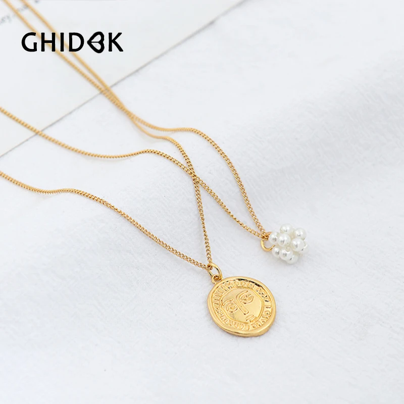 

GHIDBK Mini Fake Pearls Ball Portrait Pendant Layered Necklaces Minimalist Human Face Coin Charm Chokers Dainty Collars Necklace
