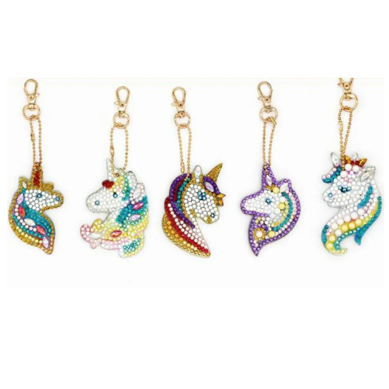 

DIY Crystal pattern Diamond Embroidery 5D Diamond Painting Key Chains Round Unicorn Stickers Double Sided Christmas Decoration