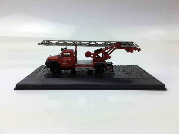 Специальное предложение импортные товары 1: 72 D L 18 Ретро пожарная модель автомобиля коллекции