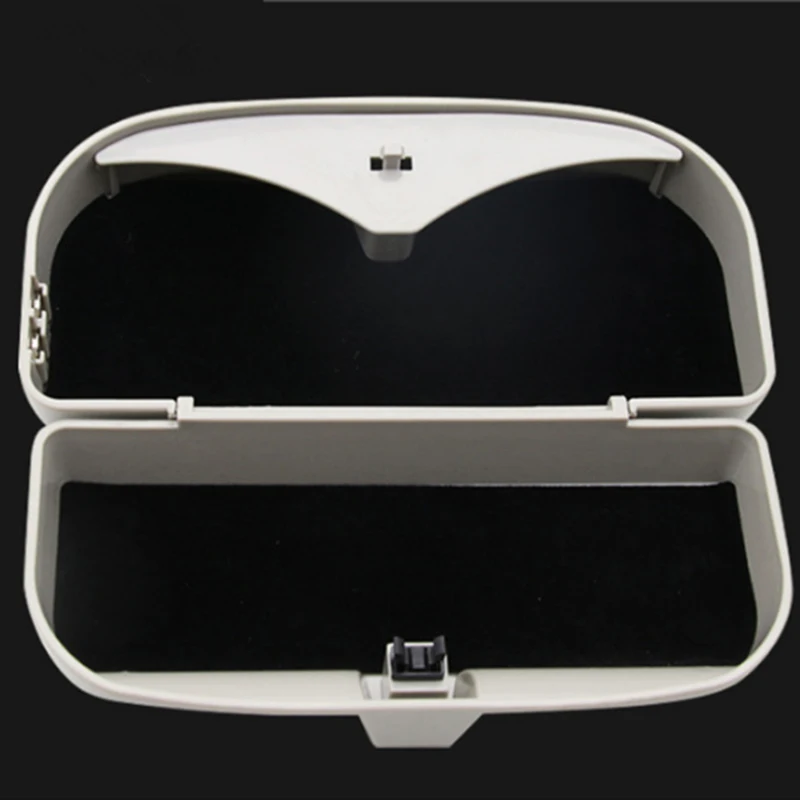

Car Glasses Case Car Sun Visor Paper Glasses Clip Multi-Function Car Glasses Storage Box for Land Rover v8 discovery 4 2 3 x8