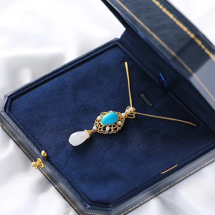 

CMajor S925Sterling Silver Gemstone Jewelry Fashion Temperament Sweet and Romantic Nephrite Turquoise Pendant Necklace for Women