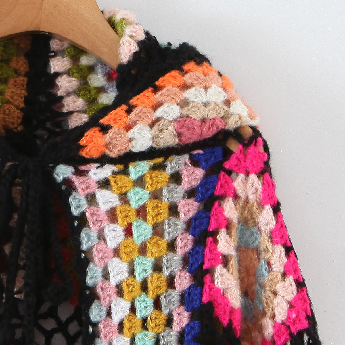 2021 Bohemia Colored Plaid Flower Hand Crochet Hooded Cardigan Ethnic Woman Bandage Lacing up Midi Long Sweater Beach Jumper 3