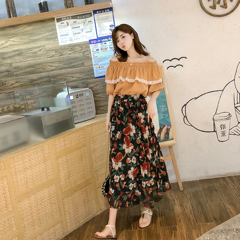 

2020 Western Style Sweet off-Shoulder Tops + Chiffon Floral Pleated High-waisted Mid-length Skirt