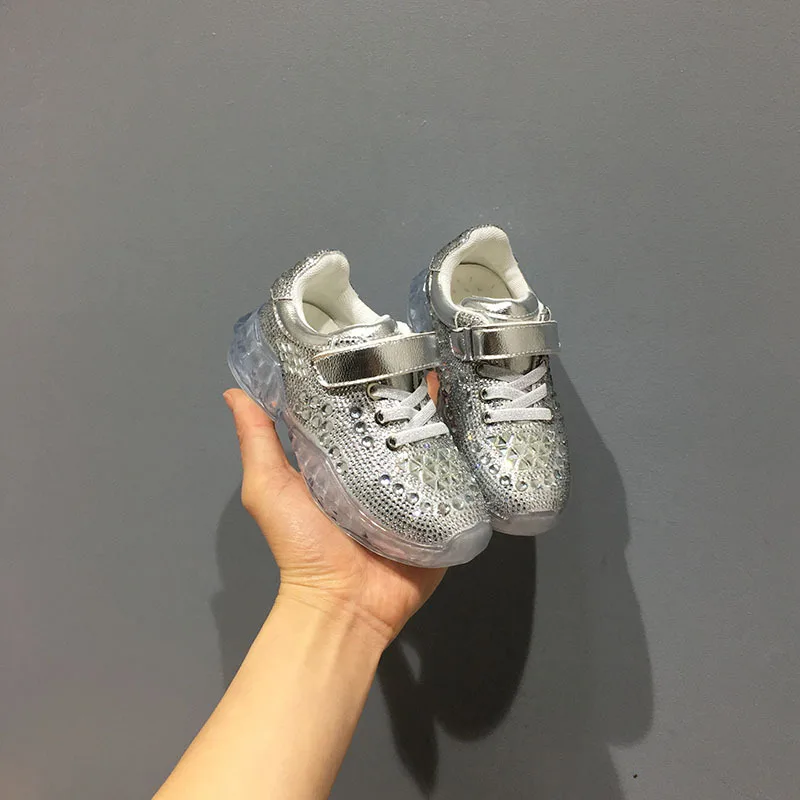 

2019 Spring Little Girl Crystal Sneaker Kid Brathable Shoes Silver Princess Pink Crystal Shoes Light Bottom Toddler Casual Shoes