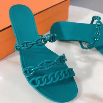 

2020 Hot popular luxury brand designer studded women's shoes casual beach outdoor fashion sandals and slippers