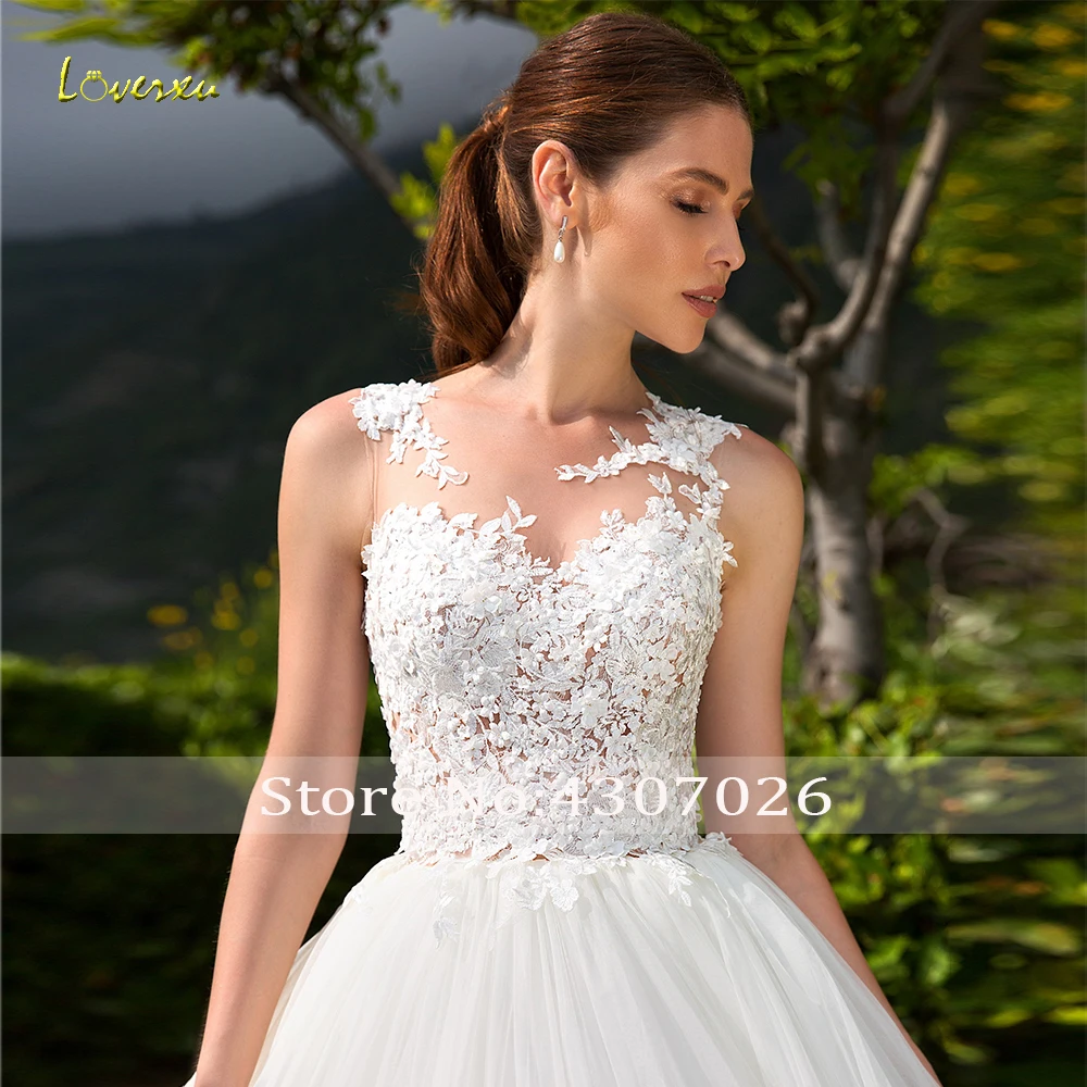 Loverxu иллюзия совок бальное платье Свадебные платья шикарные аппликации с коротким рукавом Кнопка невесты платье Часовня Поезд свадебное платье размера плюс
