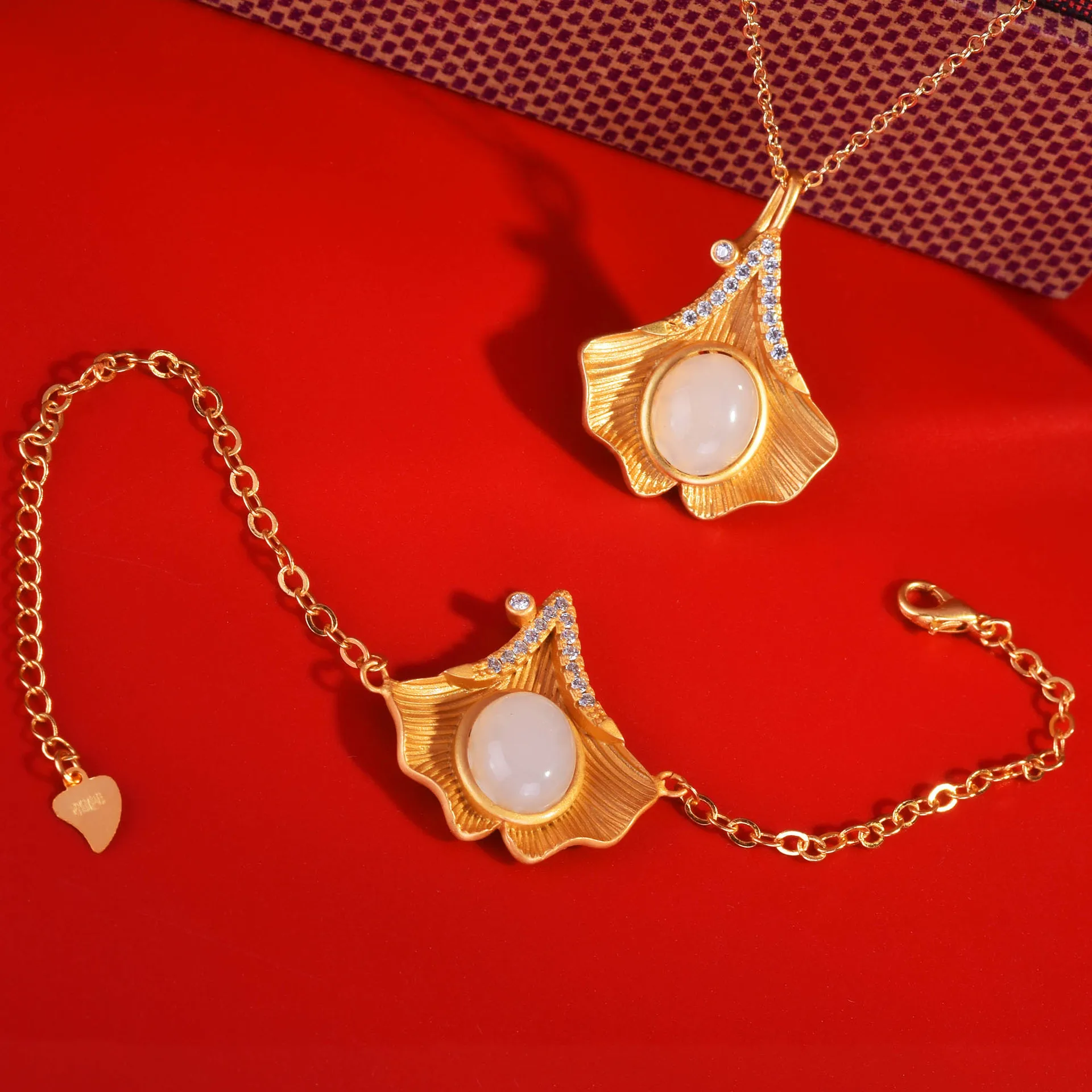 BLACK ANGEL Imitation Hetian Jade Jewelry Set Temperament Personality