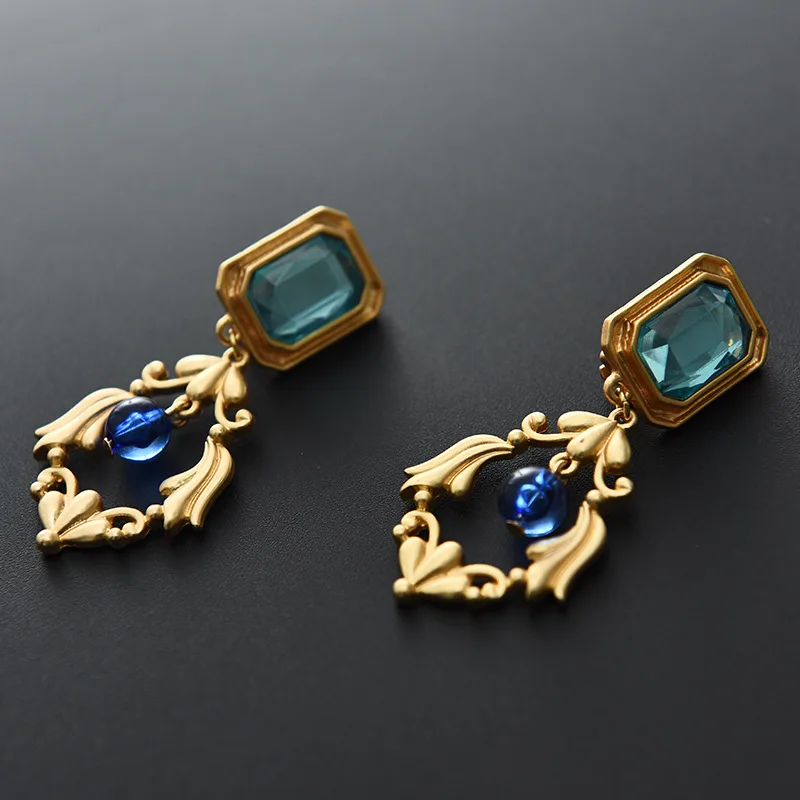 

Vintage crystal ear clip on earrings without piercing for women no hole gold blue crystal